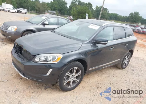 2015 Volvo Xc60 T6 z USA, uszkodzony, nr VIN YV449MDK2F2709324